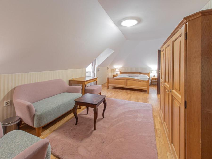 Hotel Salamander - Garni Банска-Штьявница Экстерьер фото